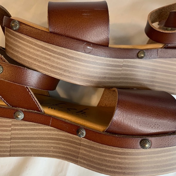 Blowfish Shoes | Blowfish Vegan Platform Sandals 9 | Poshmark